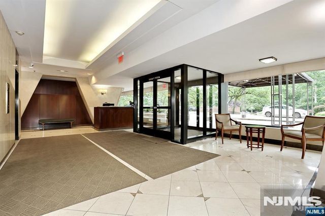 2 Horizon Road 812, Fort Lee, NJ 07024
