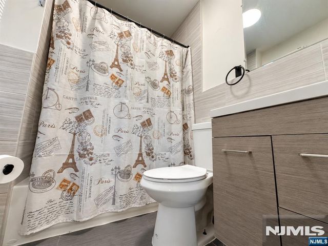 294 N Park Street 2, East Orange, NJ 07017