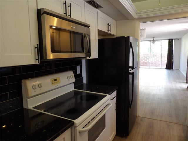 2623 SEVILLE BOULEVARD 111, Clearwater, FL 33764