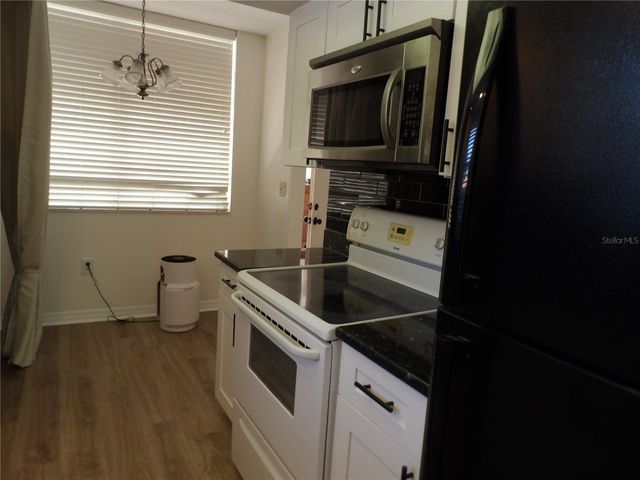 2623 SEVILLE BOULEVARD 111, Clearwater, FL 33764