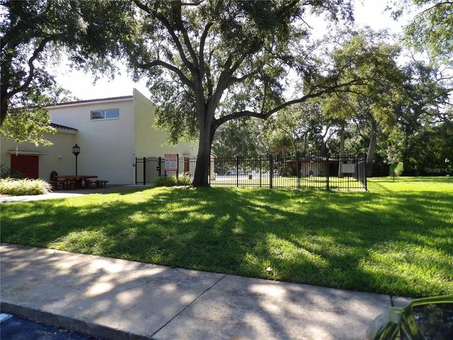2623 SEVILLE BOULEVARD 111, Clearwater, FL 33764