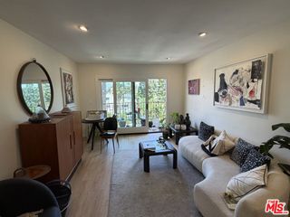 3407 Huxley Street 39, Los Angeles, CA 90027