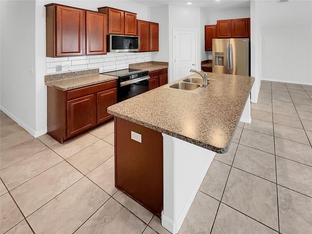 10113 ROSEMARY LEAF LANE, Riverview, FL 33578