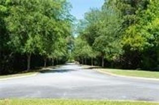 403 Country Walk Circle, Brunswick, GA 31525