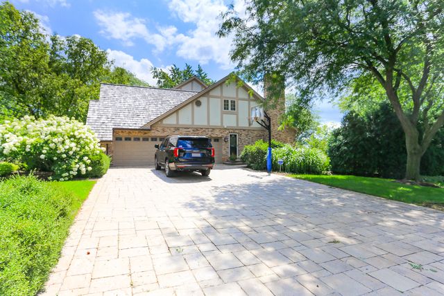 560 81st Street, Burr Ridge, IL 60527