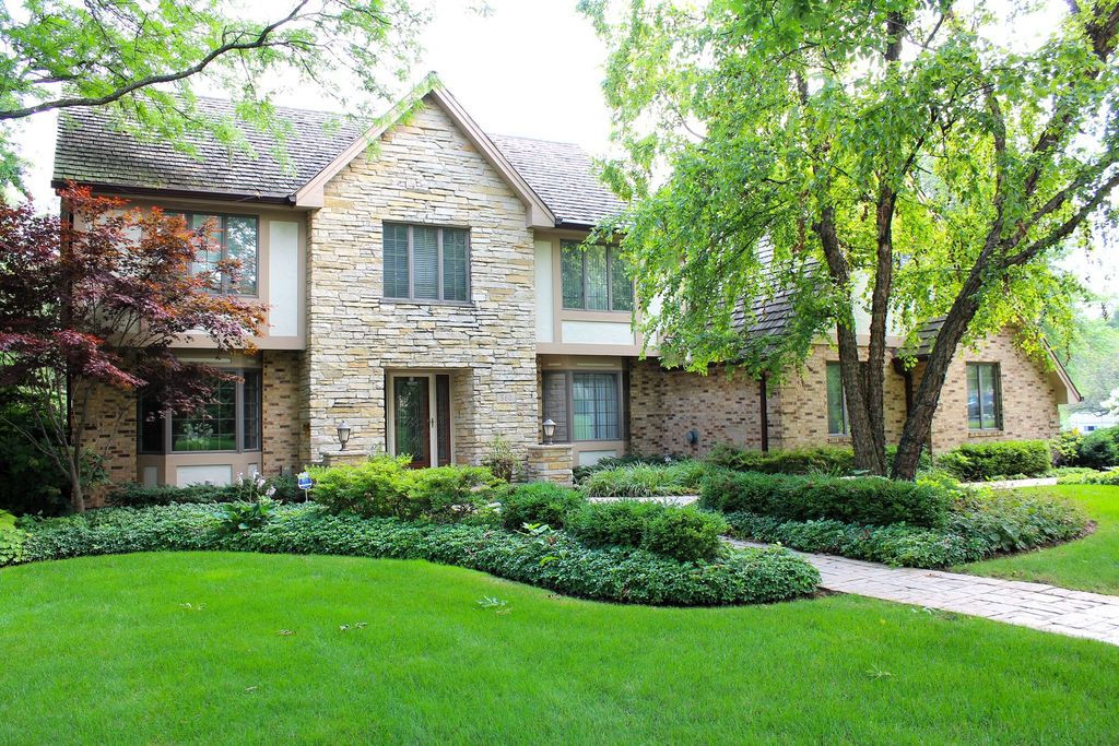 560 81st Street, Burr Ridge, IL 60527