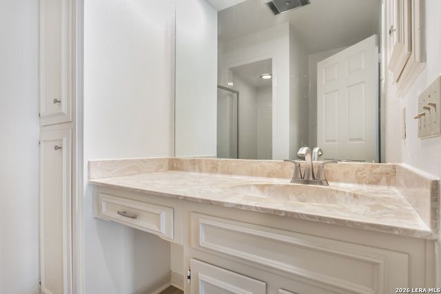 2611 Eisenhauer Rd Apt 1103, San Antonio, TX 78209