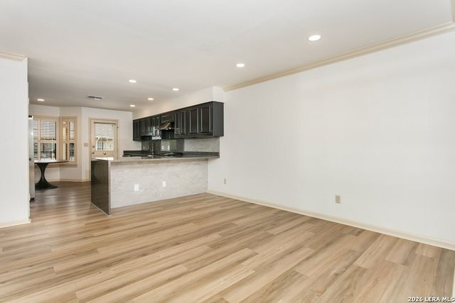 2611 Eisenhauer Rd Apt 1103, San Antonio, TX 78209