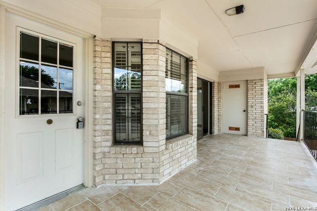 2611 Eisenhauer Rd Apt 1103, San Antonio, TX 78209