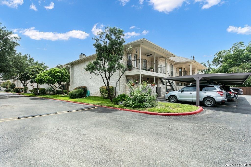2611 Eisenhauer Rd Apt 1103, San Antonio, TX 78209