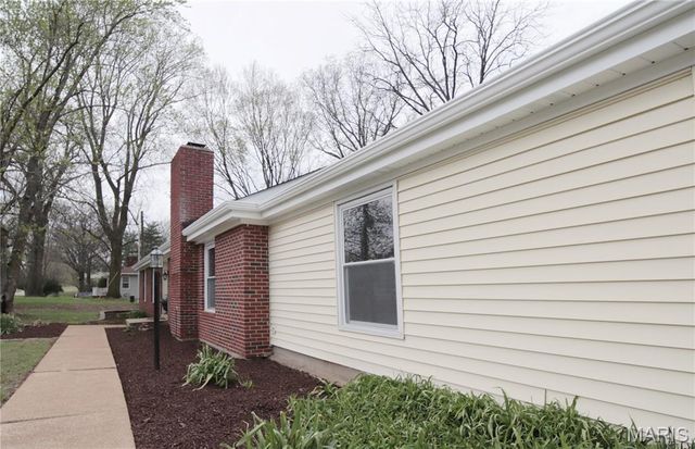13815 olive Boulevard, Chesterfield, MO 63017