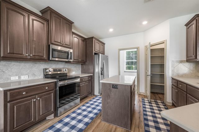 319 O'malley Road, Brenham, TX 77833