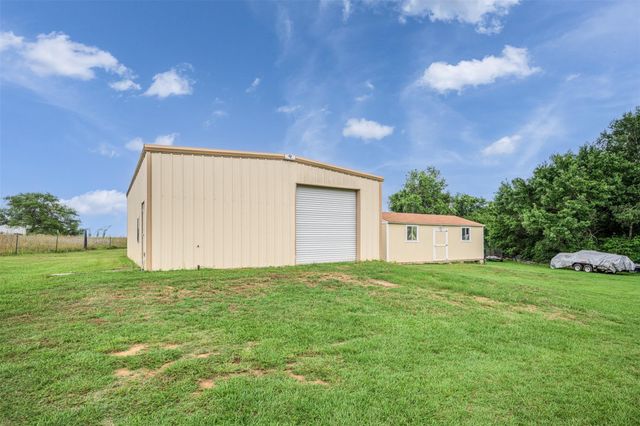319 O'malley Road, Brenham, TX 77833
