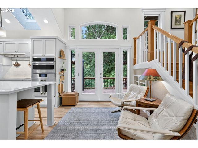 14567 Sw WOODHUE St, Tigard, OR 97224