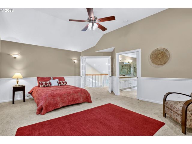14567 Sw WOODHUE St, Tigard, OR 97224