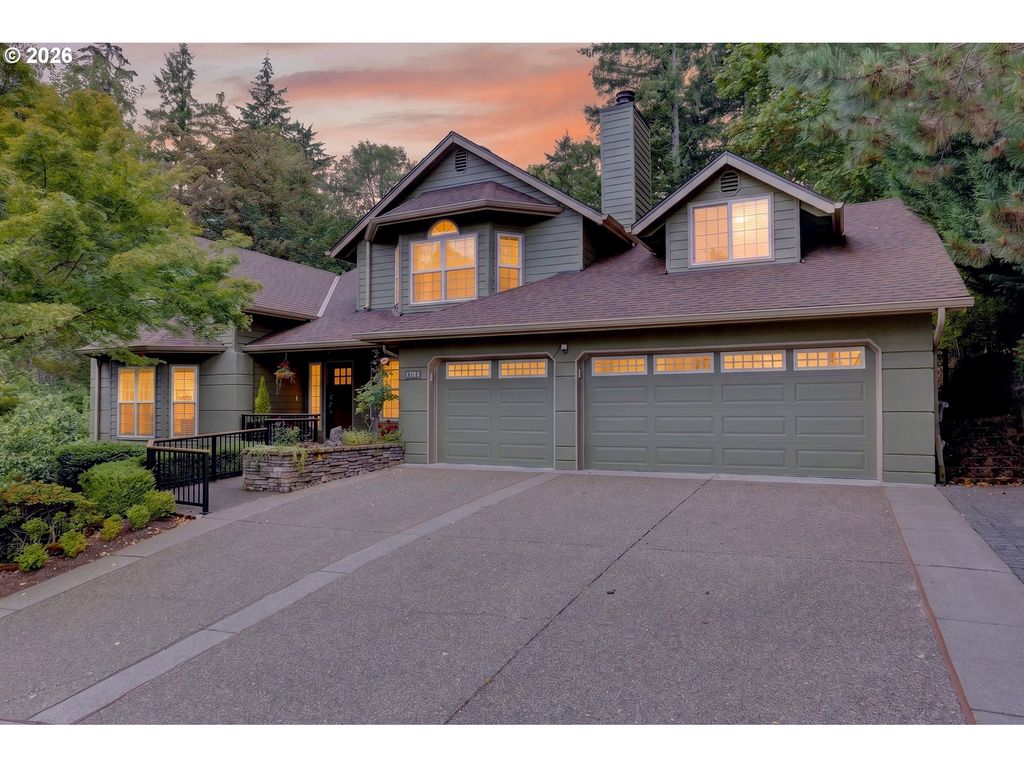 14567 Sw WOODHUE St, Tigard, OR 97224