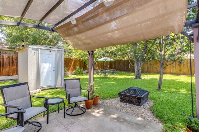 3825 Twilight Drive S, Benbrook, TX 76116