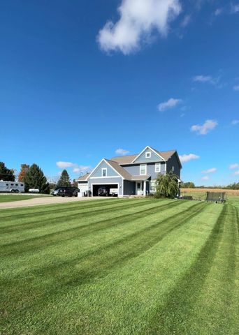 7789 Morse Lake Avenue SE, Alto, MI 49302