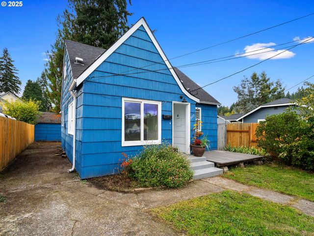 325 Nw 2ND Ave, Kelso, WA 98626