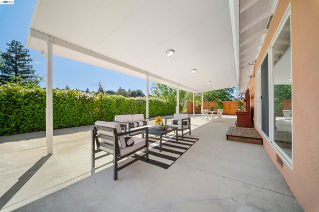 259 Donegal Way, Martinez, CA 94553