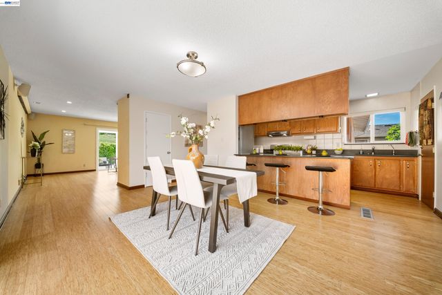 259 Donegal Way, Martinez, CA 94553