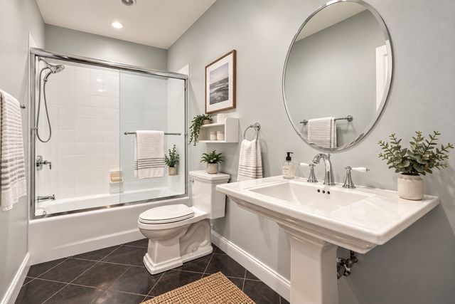 201 Victory Rd 201, Quincy, MA 02171