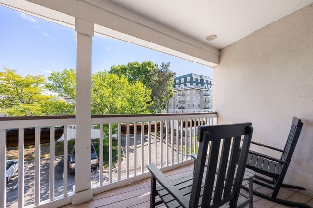 201 Victory Rd 201, Quincy, MA 02171