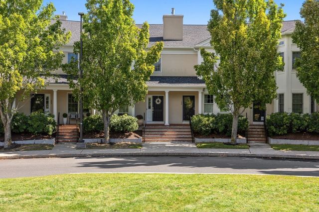 201 Victory Rd 201, Quincy, MA 02171