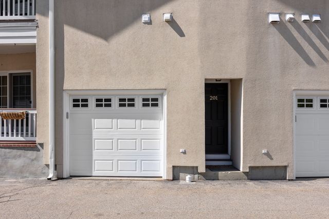 201 Victory Rd 201, Quincy, MA 02171