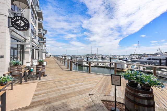 201 Victory Rd 201, Quincy, MA 02171
