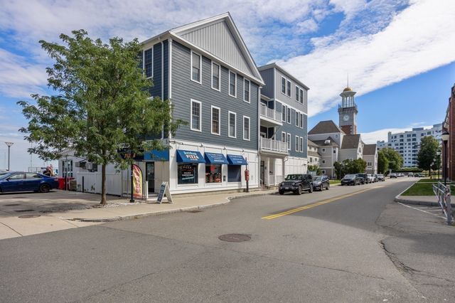 201 Victory Rd 201, Quincy, MA 02171
