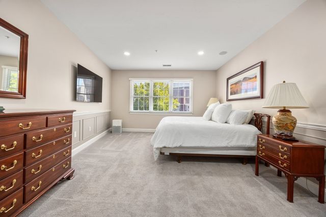 201 Victory Rd 201, Quincy, MA 02171
