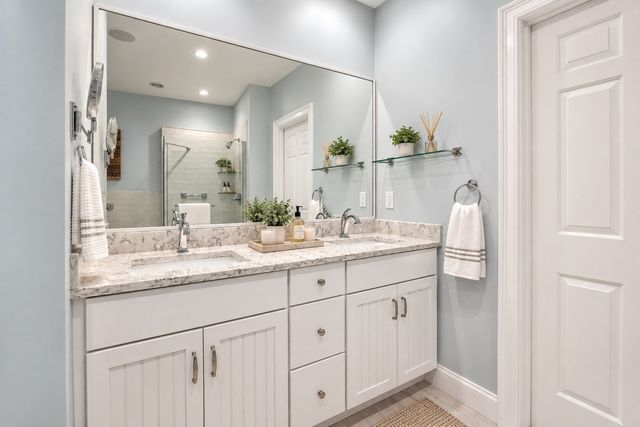 201 Victory Rd 201, Quincy, MA 02171