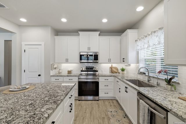 539 Scenic Drive, Canyon Lake, TX 78133