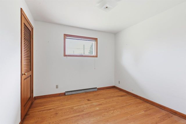 327 S ROGER STREET, Kimberly, WI 54136