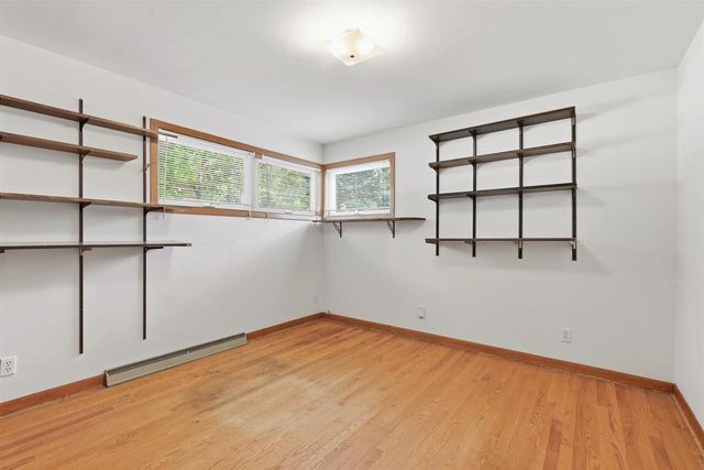 327 S ROGER STREET, Kimberly, WI 54136