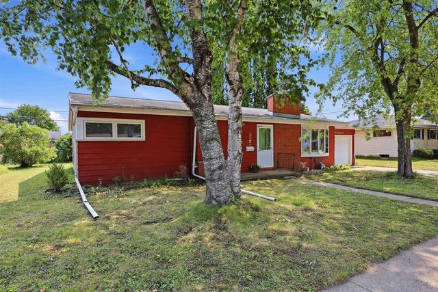 327 S ROGER STREET, Kimberly, WI 54136