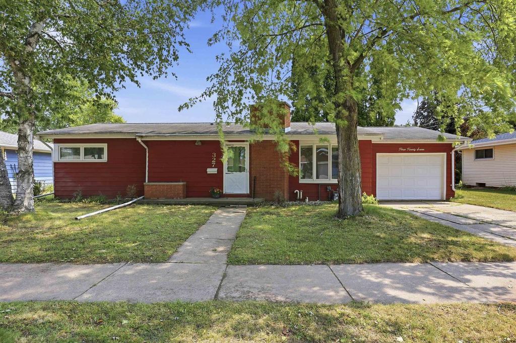 327 S ROGER STREET, Kimberly, WI 54136