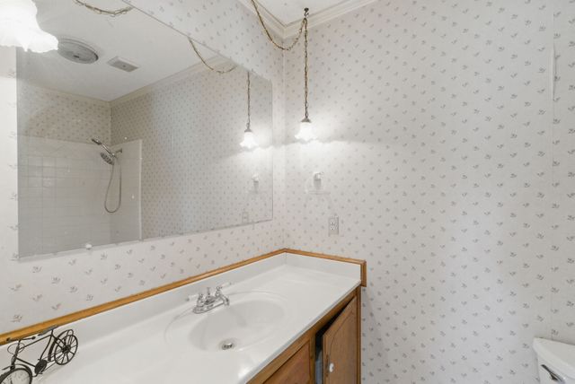 141 Mountain View Drive, Azle, TX 76020