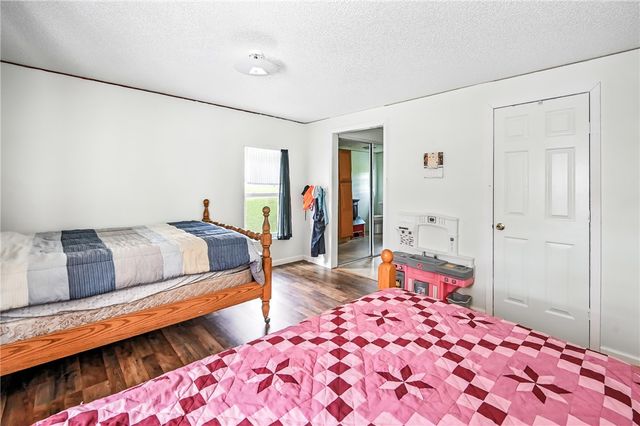 400 Oak Hill Rd, Shenango Twp, PA 16159