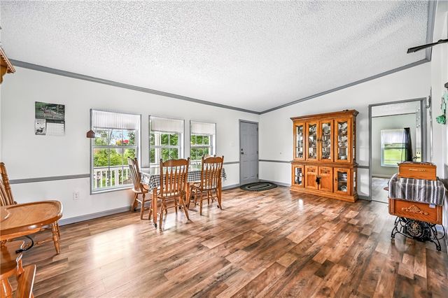 400 Oak Hill Rd, Shenango Twp, PA 16159