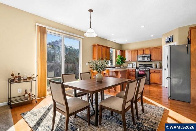 3066 Elliot St NW, Salem, OR 97304