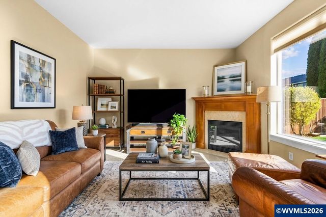 3066 Elliot St NW, Salem, OR 97304