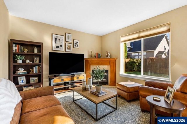 3066 Elliot St NW, Salem, OR 97304