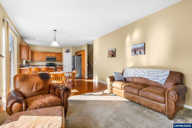 3066 Elliot St NW, Salem, OR 97304