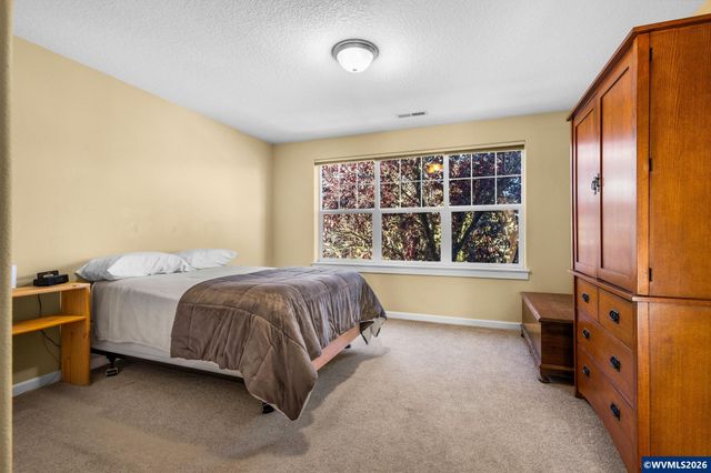 3066 Elliot St NW, Salem, OR 97304
