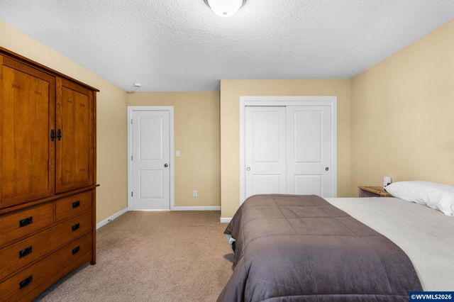 3066 Elliot St NW, Salem, OR 97304