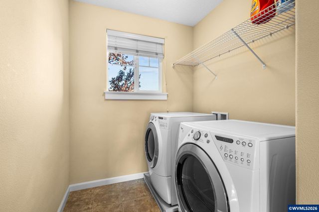 3066 Elliot St NW, Salem, OR 97304