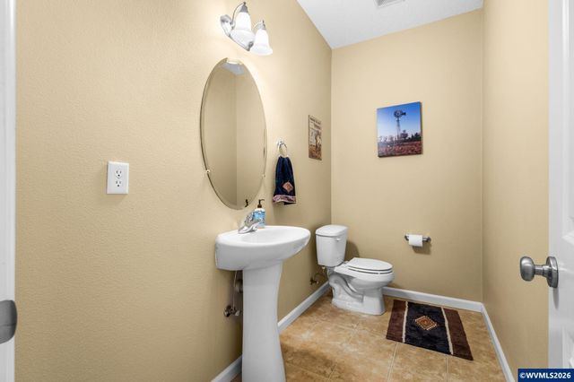 3066 Elliot St NW, Salem, OR 97304