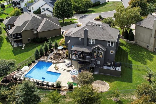 24032 W 112th Court W, Olathe, KS 66061